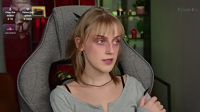 KiraMontoya online show from March 28, 2026, 11:28 pm