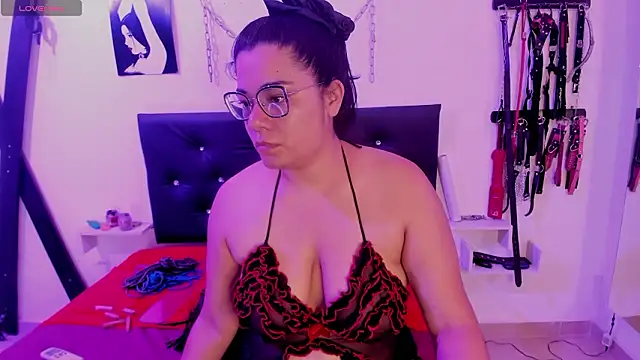 Snapshot of Julieta_Carden_ chatting on March 5, 2026, 7:32 pm Julieta Carden online show from March 5, 2026, 7:32 pm