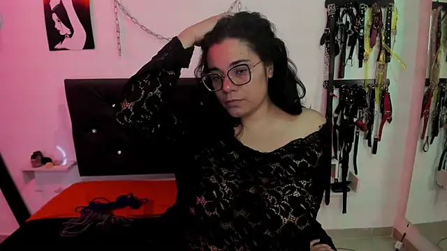 Snapshot of Julieta_Carden_ chatting on April 15, 2026, 7:40 pm Julieta Carden online show from April 15, 2026, 7:40 pm