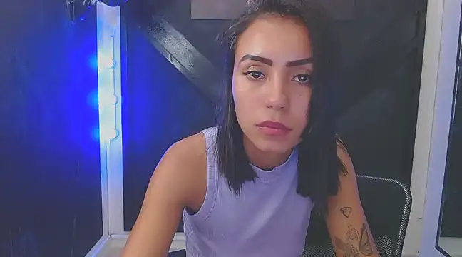 Snapshot of julieta_fn chatting on March 14, 2025, 7:01 pm julieta fn online show from March 14, 2025, 7:01 pm