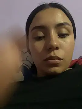 julieta fn online show from March 26, 2026, 2:21 am