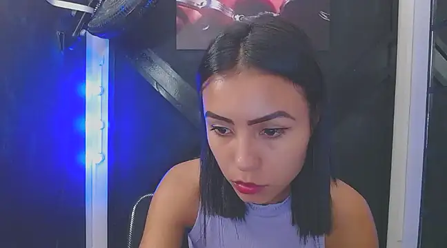 Snapshot of julieta_fn chatting on March 14, 2025, 3:58 pm julieta fn online show from March 14, 2025, 3:58 pm