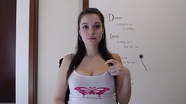 Snapshot of Eva_Eldis chatting on October 15, 2025, 1:19 pm Eva Eldis online show from October 15, 2025, 1:19 pm