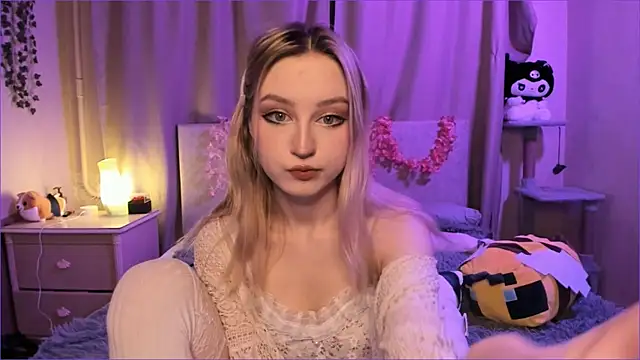 Snapshot of margorazentals chatting on November 21, 2025, 5:45 pm margorazentals online show from November 21, 2025, 5:45 pm