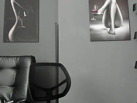 karlyjons12 online show from February 7, 2026, 3:20 pm