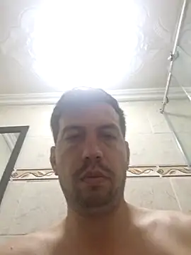 reyarturs13 online show from February 22, 2025, 4:40 am