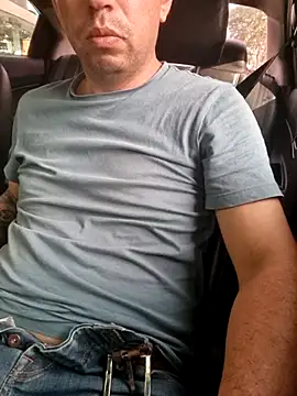 reyarturs13 online show from February 6, 2025, 9:06 pm