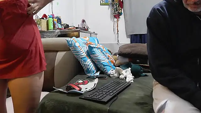 Snapshot of jeans_and_emma chatting on January 9, 2026, 3:13 am jeans and emma online show from January 9, 2026, 3:13 am