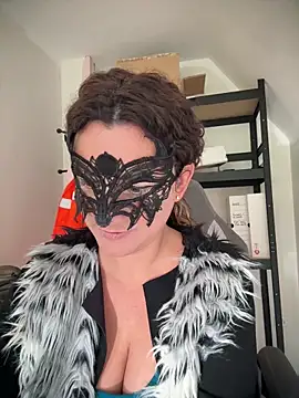 Loveblackzilla online show from April 2, 2026, 12:23 pm