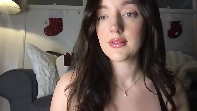 laceyjames24 online show from December 3, 2025, 10:36 am