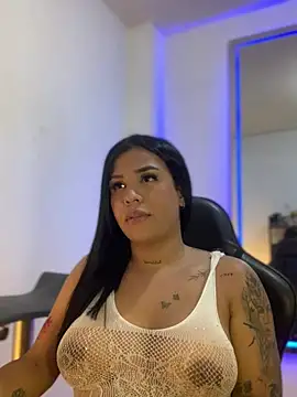 tinalove7 online show from May 15, 2026, 11:36 pm