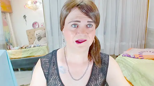 Dolldirtyxxx online show from May 7, 2026, 5:01 am