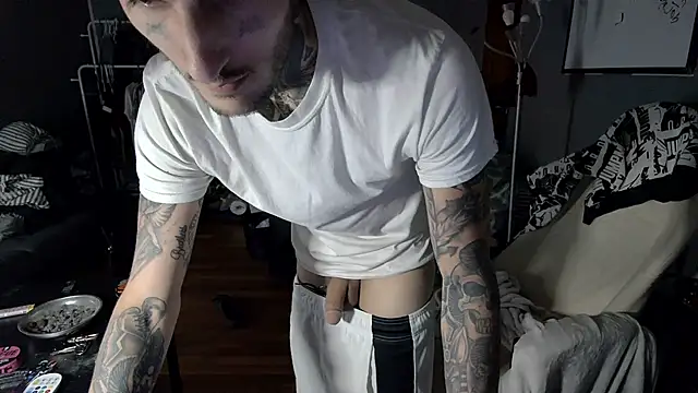Snapshot of BadJewfucks chatting on June 4, 2026, 5:23 am BadJewfucks online show from June 4, 2026, 5:23 am