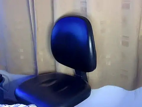 Snapshot of venusfranco_94 chatting on April 25, 2026, 4:15 am venusfranco 94 online show from April 25, 2026, 4:15 am