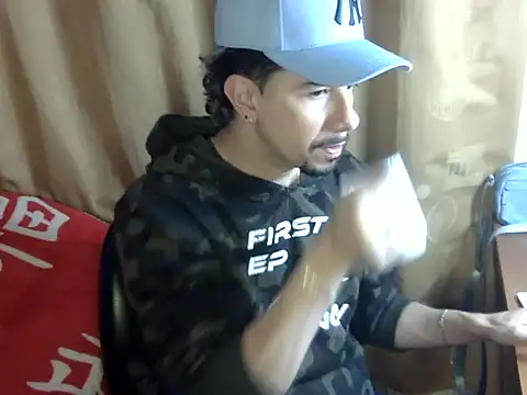 Snapshot of venusfranco_94 chatting on March 25, 2026, 6:24 am venusfranco 94 online show from March 25, 2026, 6:24 am