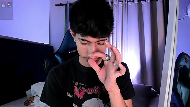 NovaaWheler online show from September 25, 2025, 4:57 pm