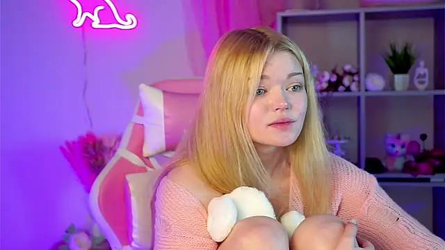 Snapshot of AdeleCartier chatting on March 22, 2025, 5:39 am AdeleCartier online show from March 22, 2025, 5:39 am