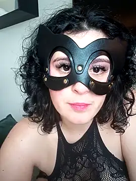 LunaSoleil9 online show from January 6, 2026, 11:14 am