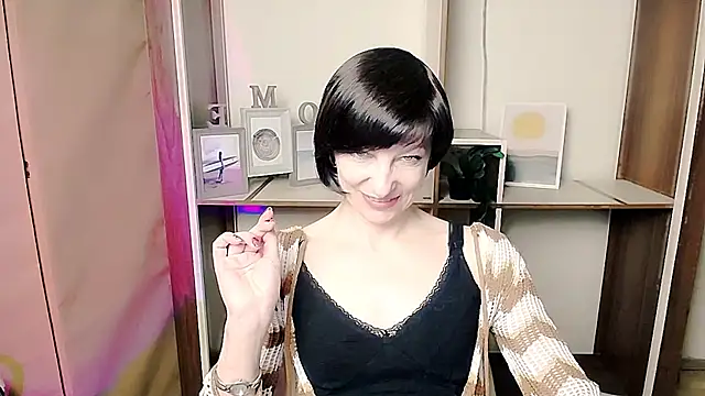  AngeliaFlow  online show from February 5, 2026, 9:16 am