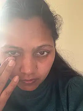 Deepcha1991 online show from February 5, 2025, 1:44 pm