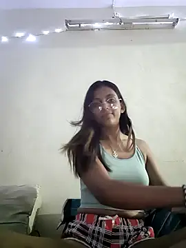 Snapshot of kissmebishh chatting on March 21, 2025, 10:06 pm kissmebishh online show from March 21, 2025, 10:06 pm