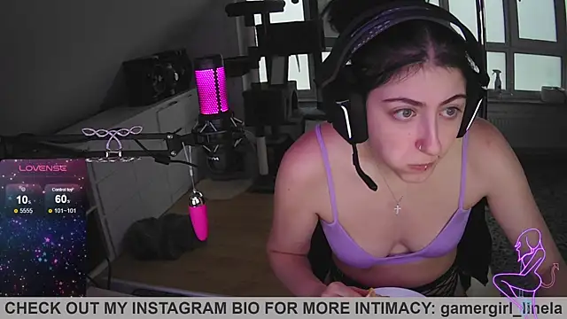 Gamergirl-Linela online show from October 6, 2025, 3:13 pm