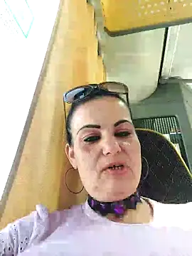 IvettkeXXX online show from May 10, 2026, 11:03 am