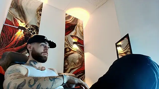 Snapshot of Luke_davis01 chatting on June 30, 2026, 1:00 pm Luke davis01 online show from June 30, 2026, 1:00 pm