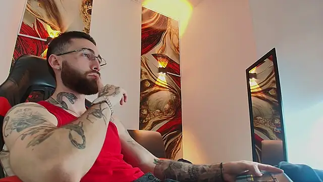 Luke davis01 online show from October 27, 2025, 1:34 pm