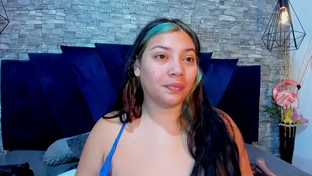 Sophia Brunett online show from March 16, 2026, 11:36 am