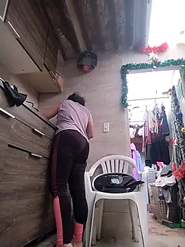 Saori Sann  online show from February 7, 2026, 12:24 pm