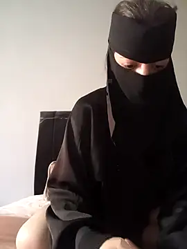 Snapshot of Milan-88 chatting on February 8, 2026, 12:47 pm Milan-88 online show from February 8, 2026, 12:47 pm