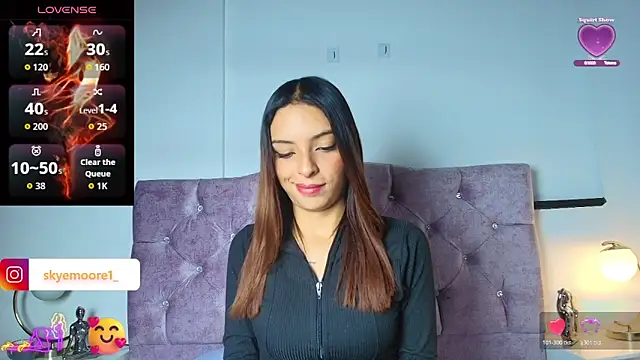 Skye Moore online show from October 17, 2025, 7:15 pm