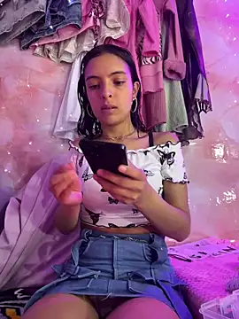 Skye Moore online show from May 10, 2026, 2:15 am