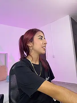 Snapshot of Mirandaa_Rogers chatting on April 13, 2026, 7:07 pm Mirandaa Rogers online show from April 13, 2026, 7:07 pm