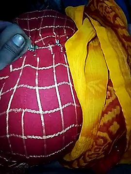 Snapshot of simrun70 chatting on April 10, 2026, 12:06 am simrun70 online show from April 10, 2026, 12:06 am