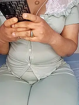 Malika-697 online show from March 6, 2026, 11:22 pm