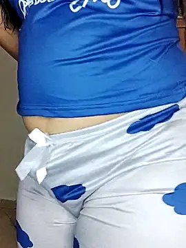 Malika-697 online show from February 5, 2026, 11:33 pm