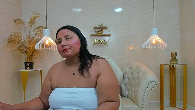 Snapshot of BBW_CINDY chatting on September 29, 2025, 7:08 pm BBW CINDY online show from September 29, 2025, 7:08 pm