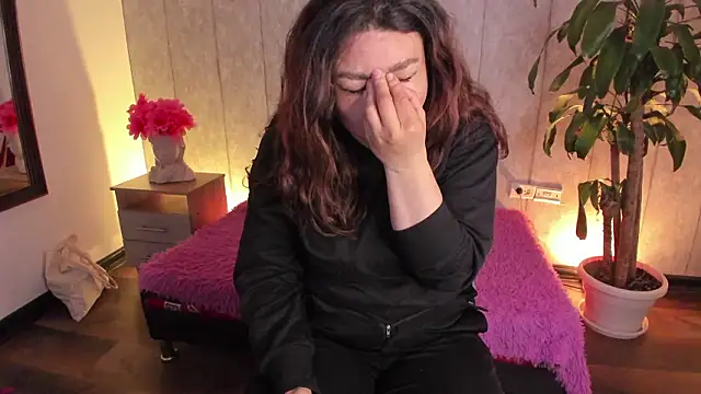 Snapshot of _michonne_ chatting on March 5, 2026, 10:59 pm michonne online show from March 5, 2026, 10:59 pm