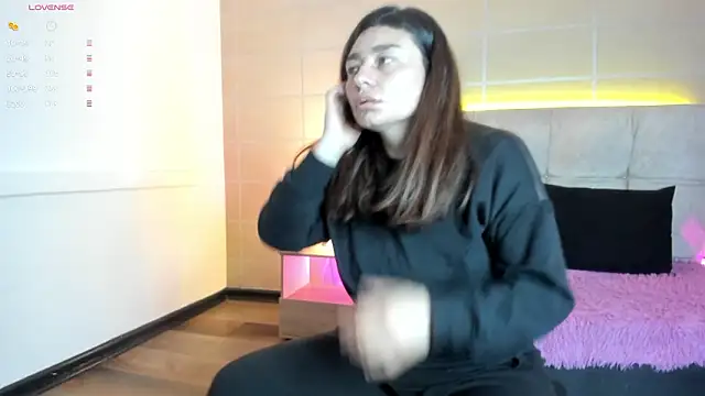 Snapshot of _michonne_ chatting on March 7, 2026, 3:02 am michonne online show from March 7, 2026, 3:02 am