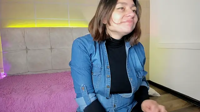 Snapshot of _michonne_ chatting on March 19, 2026, 2:44 am michonne online show from March 19, 2026, 2:44 am