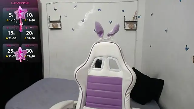 Snapshot of hello_kityy25 chatting on March 7, 2025, 4:02 am hello kityy25 online show from March 7, 2025, 4:02 am