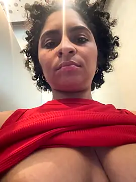 Snapshot of Tana_latin chatting on October 24, 2025, 9:47 pm Tana latin online show from October 24, 2025, 9:47 pm