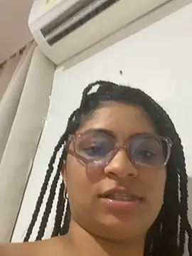 Snapshot of Tana_latin chatting on March 9, 2025, 1:04 am Tana latin online show from March 9, 2025, 1:04 am