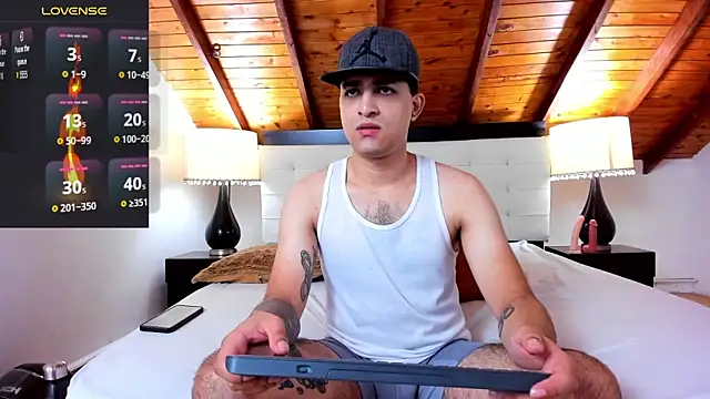 Snapshot of Sebastian_Berne chatting on October 6, 2025, 7:36 pm Sebastian Berne online show from October 6, 2025, 7:36 pm