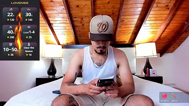 Snapshot of Sebastian_Berne chatting on November 19, 2025, 7:14 pm Sebastian Berne online show from November 19, 2025, 7:14 pm