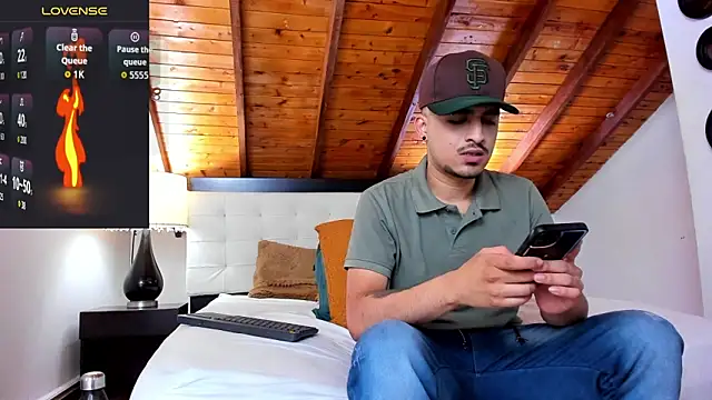 Snapshot of Sebastian_Berne chatting on September 11, 2025, 7:36 pm Sebastian Berne online show from September 11, 2025, 7:36 pm