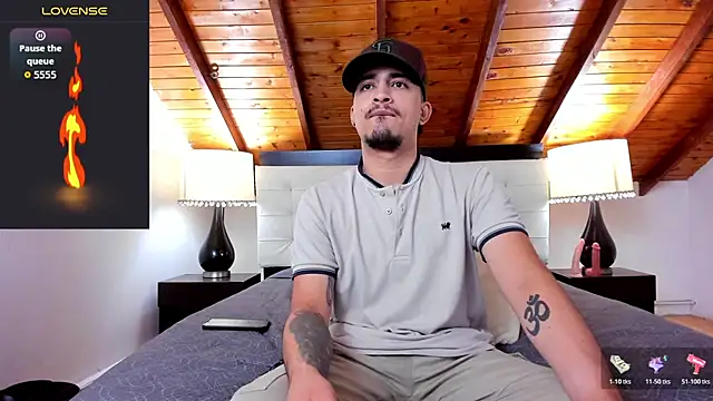 Snapshot of Sebastian_Berne chatting on November 5, 2025, 6:33 pm Sebastian Berne online show from November 5, 2025, 6:33 pm