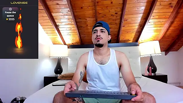 Snapshot of Sebastian_Berne chatting on October 1, 2025, 7:18 pm Sebastian Berne online show from October 1, 2025, 7:18 pm